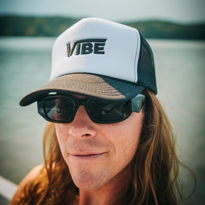 VIBE | Embroidered SNAPBACK HAT